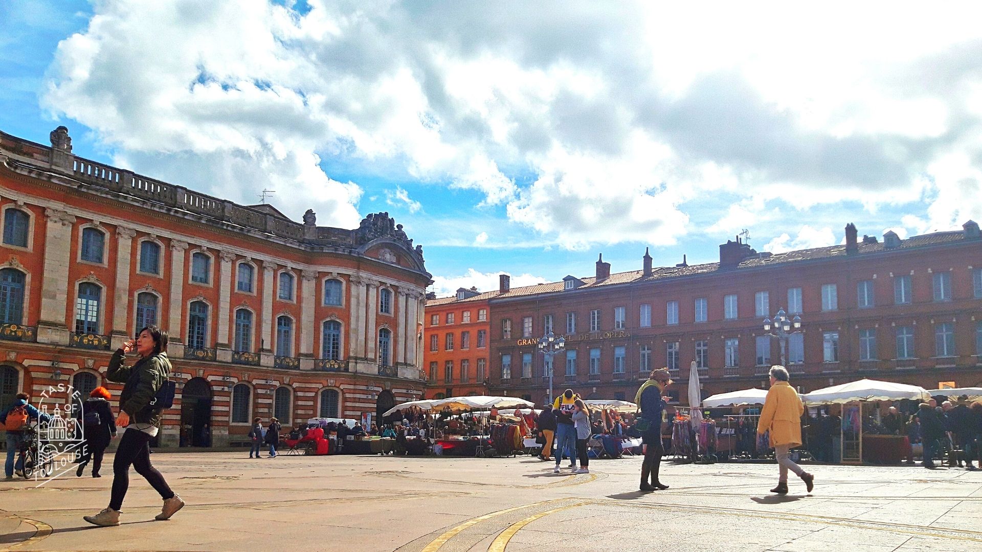 Afternoon on the Place du Capitole. Taste of Toulouse Zoom virtual background.