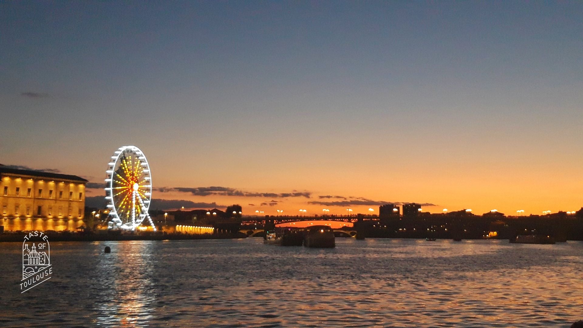 Summer sunset on the Garonne river. Taste of Toulouse Zoom virtual background