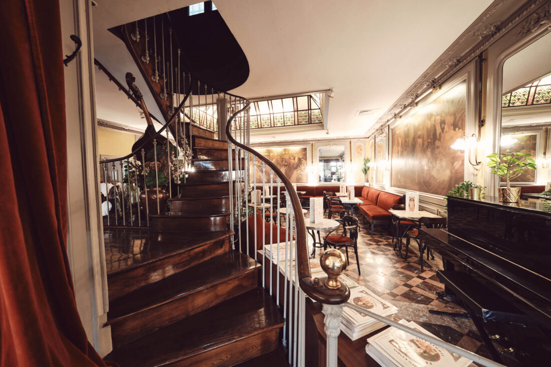 Staircase in Grand Café Le Florida in Toulouse